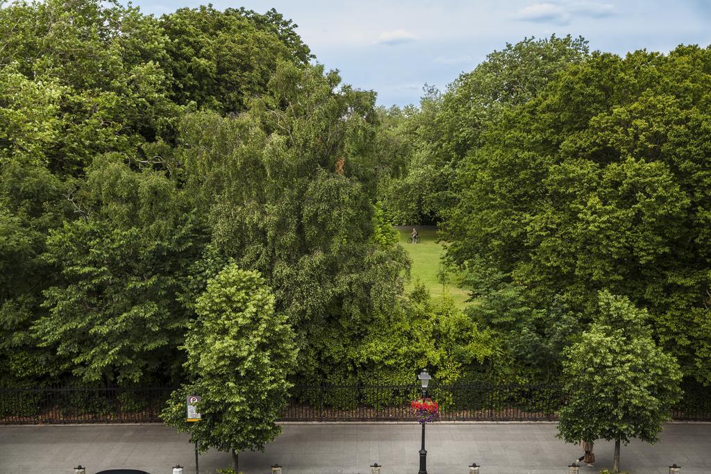 Stauntons On The Green Hotel Dublin Dış mekan fotoğraf